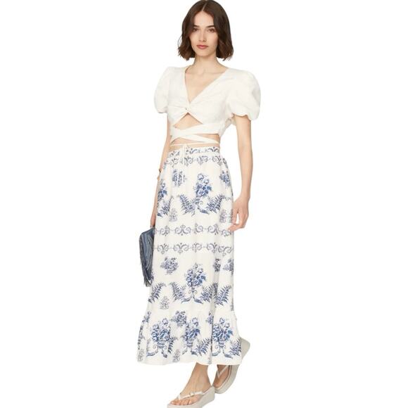 ASTR The Label Nuria Wrap Cropped Top in White Womens M - Picture 2 of 5